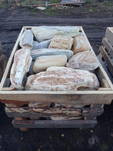 Златолит жёлтый, жёлто-зелёный глыбки и валуны для ланшафтного дизайна купить в Чистополе