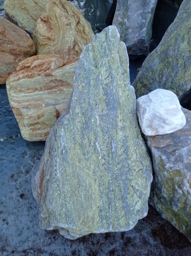 Златолит жёлтый, жёлто-зелёный глыбки и валуны для ланшафтного дизайна купить в Чистополе