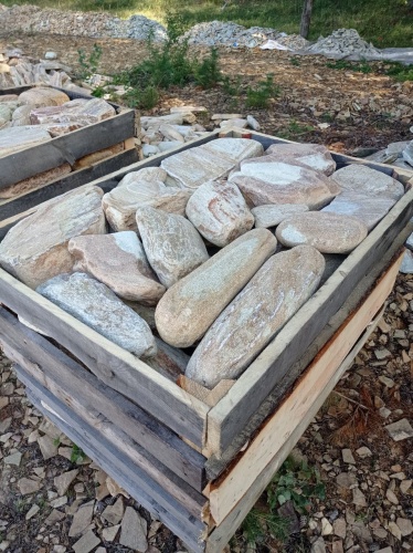 Златолит жёлтый, жёлто-зелёный глыбки и валуны для ланшафтного дизайна купить в Чистополе