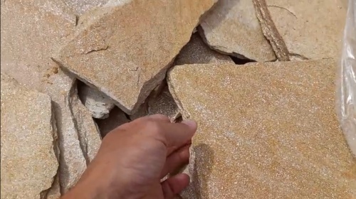 Плитняк златолит жёлтый золотистый для отмостки купить в Чистополе