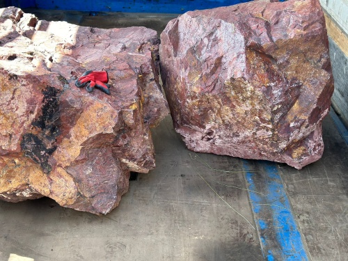Ландшафтные глыбы красно-фиолетовые 200-1000 килограмм купить в Чистополе