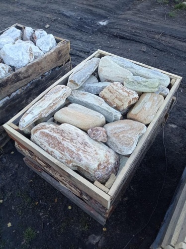 Златолит жёлтый, жёлто-зелёный глыбки и валуны для ланшафтного дизайна купить в Чистополе