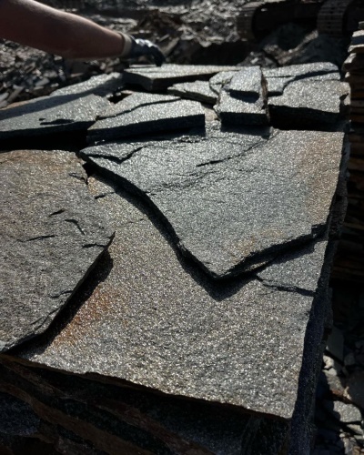 Плитняк златолит серебристый для фасада купить в Чистополе