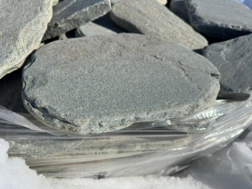 Плитняк златолит зелёный галтованный для мощения на бетон купить в Чистополе